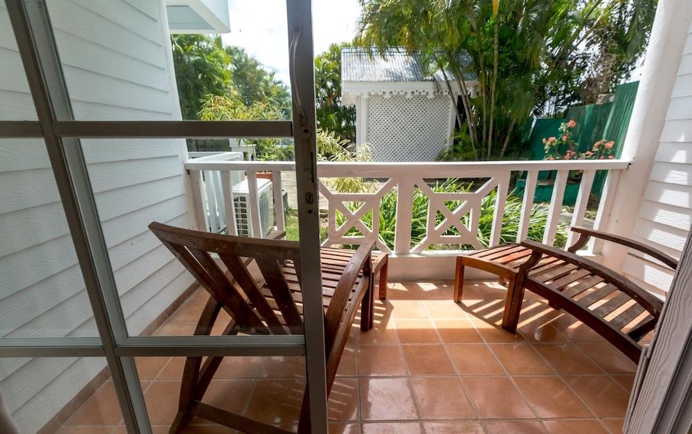 ホテル Victorian House Sosúa エクステリア 写真